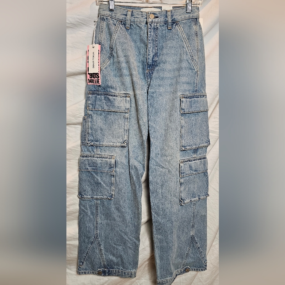 NWT Aritzia DENIM FORUM The 90s Millie Hi-Rise Cargo Jeans Size 24w - Picture 2 of 12